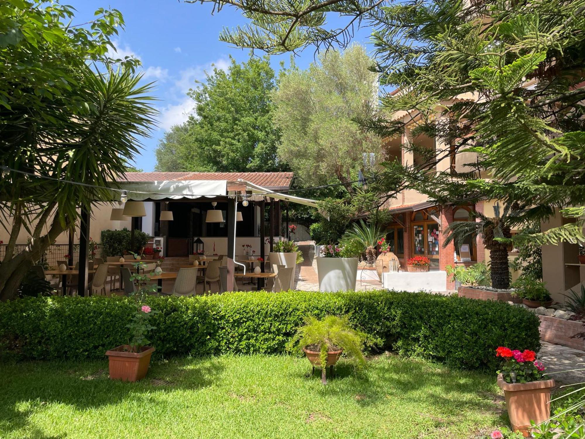Hotel Residence Da Carmelo Palinuro Esterno foto